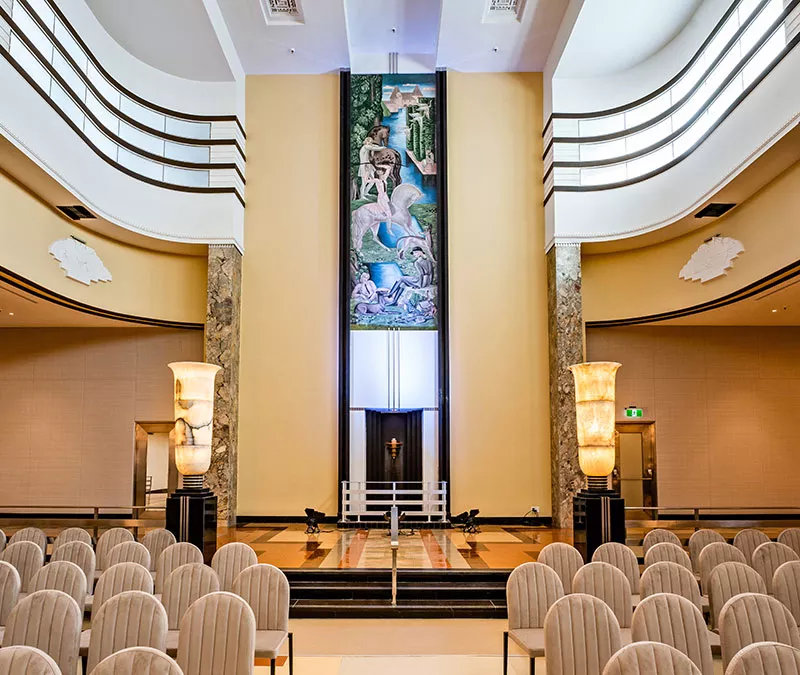 Le 9e étage du Centre Eaton de Montréal