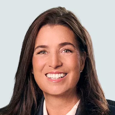 Photo of Kim Thomassin.